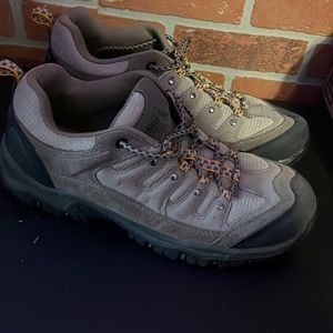 Denali hiking boots size 13